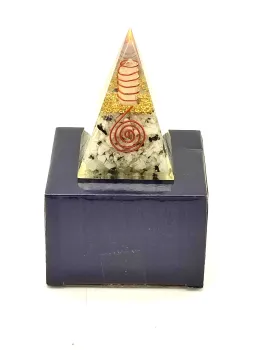 Preview: Orgonit Pyramide - Mondstein mit Mondsymbol