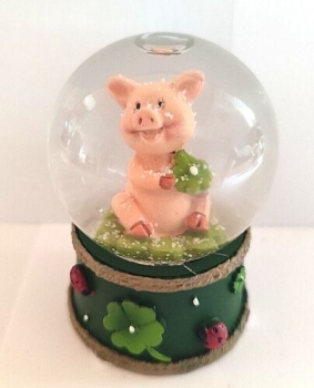 Snow globe lucky pig with flower