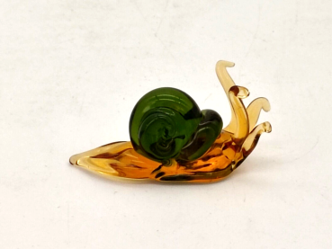 snail green