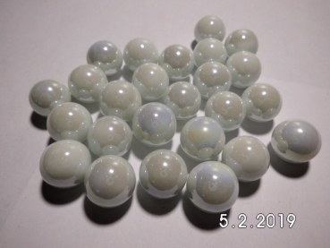Weiße Perle glänzend 14mm