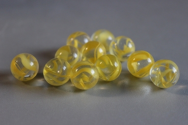 Yellow lion 16mm
