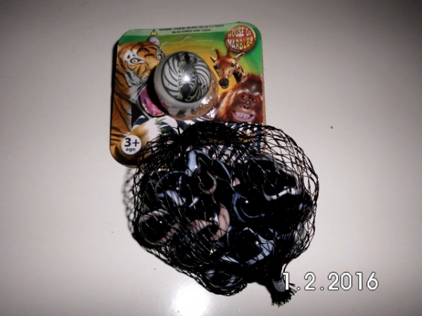19 Murmeln im Netz, Zebra