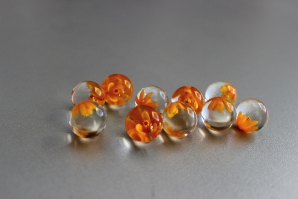 Orange flower with style 16mm - 3D effect