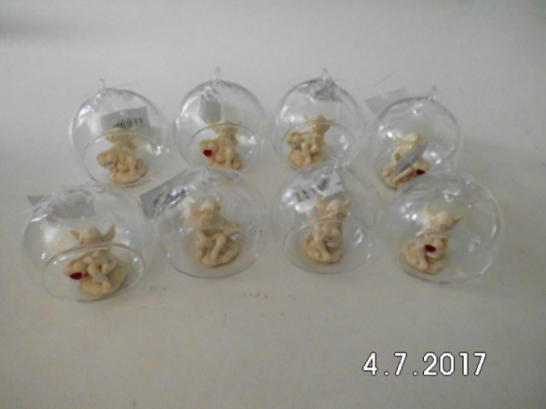 8 baubles with angels