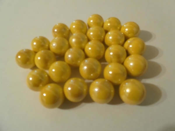 Yellow iridescent 16mm