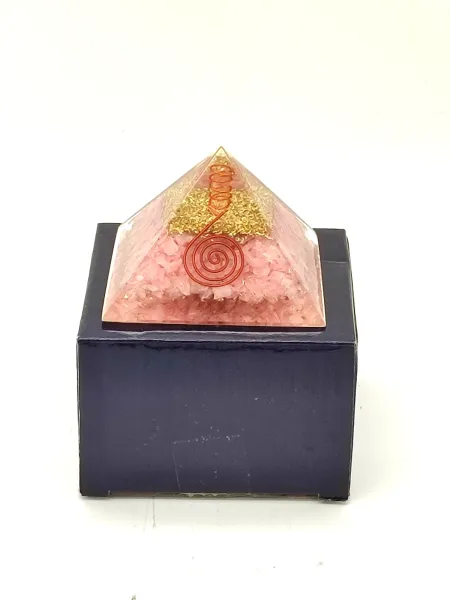 Orgonit Pyramide - Rosenquarz mit Herz
