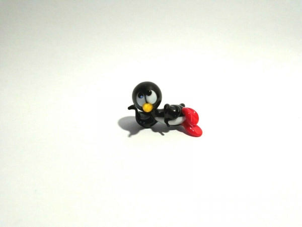 Penguin - lying