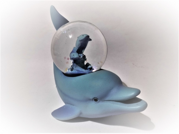 Glitter ball dolphin