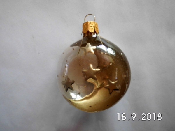 Bauble Moon