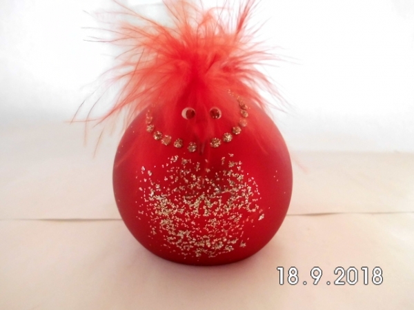 Table decoration chicken red