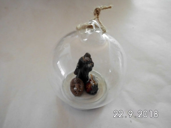 Bauble with crib 6cm