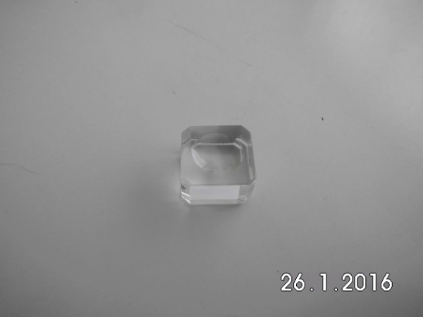 Glass stand 25x25x15mm
