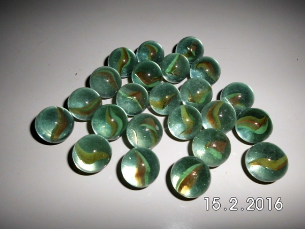 Aquarius, yellow-orange with pattern 16mm
