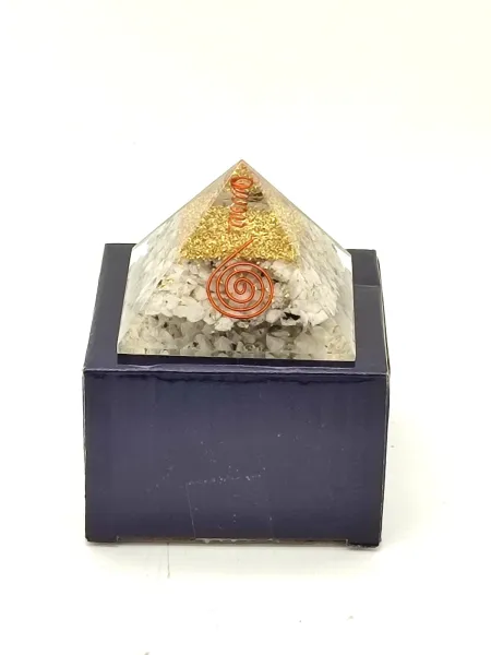 Orgonit Pyramide - Mondstein mit Mondsymbol